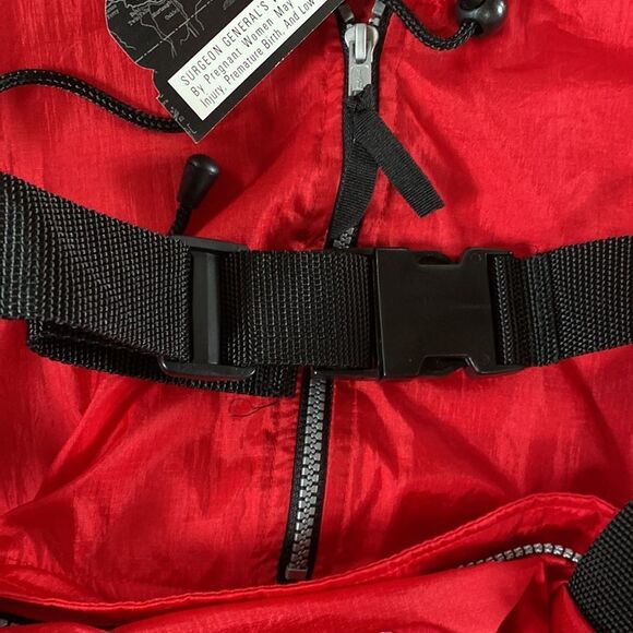 NWT Vintage Marlboro Windbreaker Jacket /Fanny Pack Combo - Picture 9 of 11